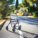   ERA állítható magasságú kartámaszos rollátor ülő felülettel 