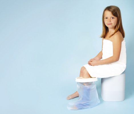 Vízálló lábvédő  zuhanyzáshoz gyerek  méret 45 cm