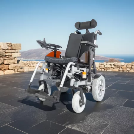 TITAN összecsukható elektromos kerekesszék 811317