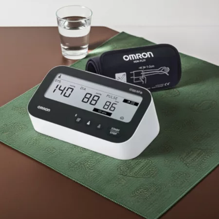 OMRON M4 Connect AFib felkaros okos-vérnyomásmérő Bluetooth adatátvitellel 